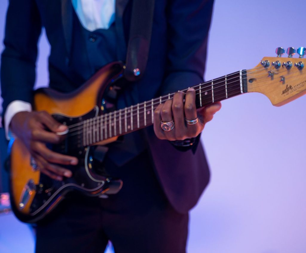 How to Play Electric Guitar