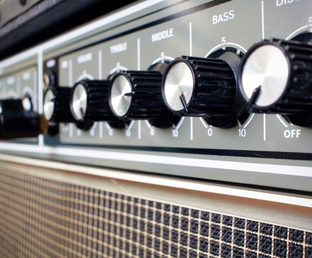 Tube Amp vs Solid State