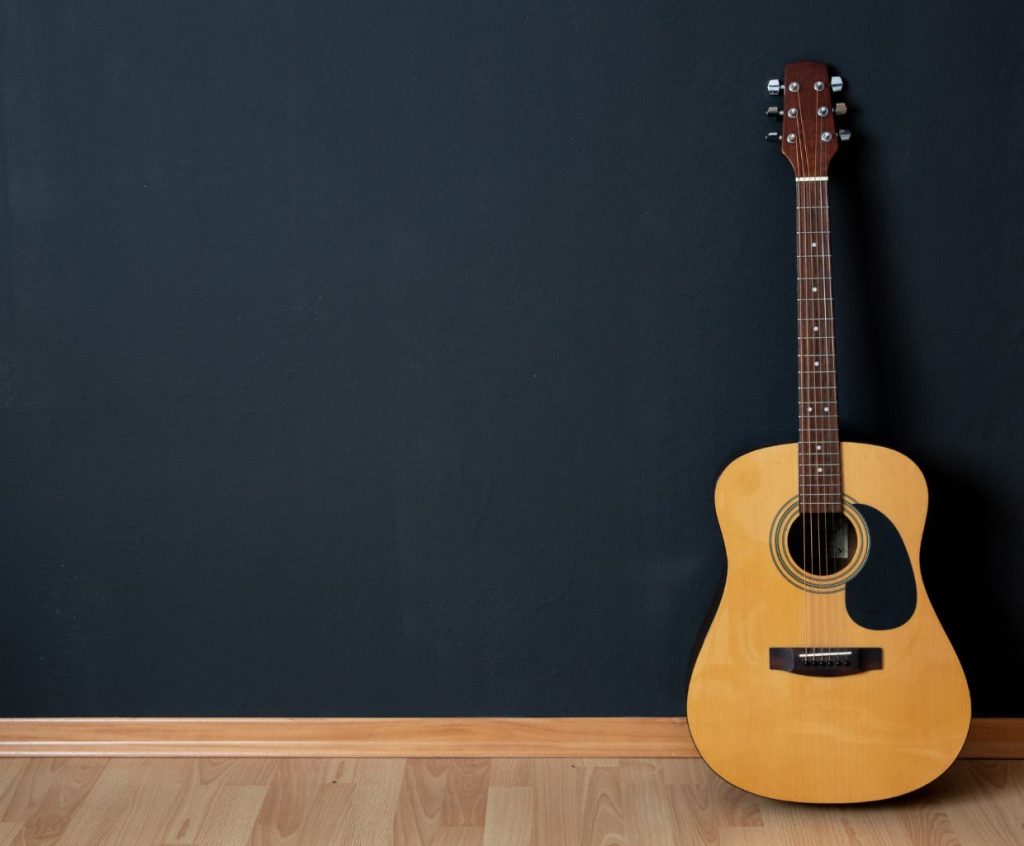 Yamaha FG700s Acoustic Guitar Review